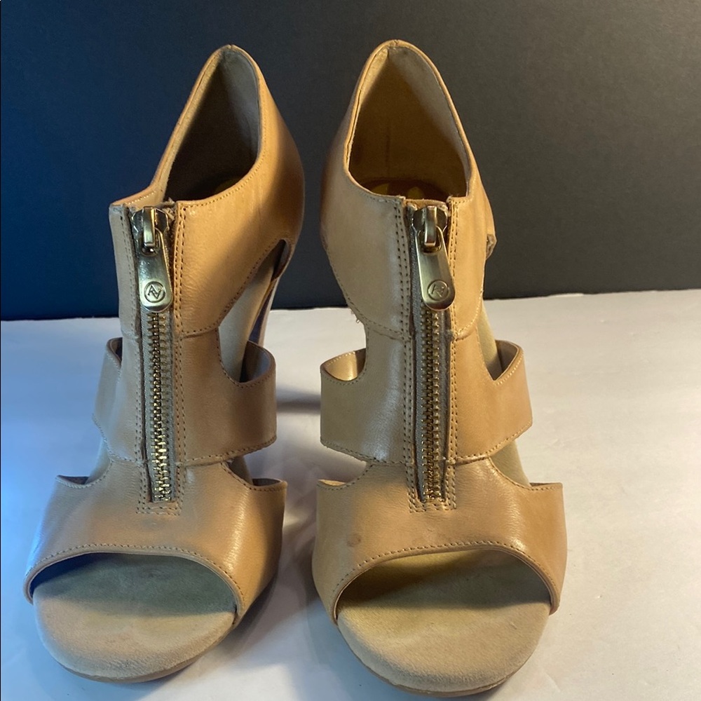 Tan Leather Women's Shoes